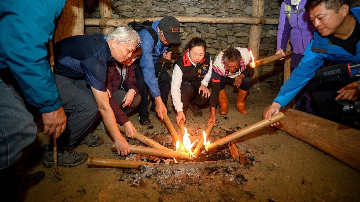 橫尾對曆板上有的格子明明空無一物,為什麼也有儀式活動的解說。(圖/花蓮縣政府提供) 橫尾對曆板上有的格子明明空無一物,為什麼也有儀式活動的解說。(圖/花蓮縣政府提供)