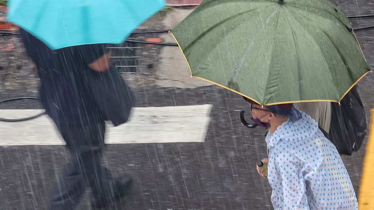 北北基桃明天一起放颱風假?9縣市達停班停課標準!新北桃園入列,最新風雨預測曝