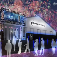 JTは赤川花火大会に協賛し、花火を眺めながら喫煙できる特設ラウンジ「Ploom LOUNGE」を展開する。(写真/Ploom PR事務局) JTは赤川花火大会に協賛し、花火を眺めながら喫煙できる特設ラウンジ「Ploom LOUNGE」を展開する。(写真/Ploom PR事務局)