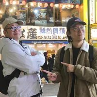 日本在住の人気YouTuber「東京歩いてみた」は、パオパオさんとウェインさんの2人で運営されている。(写真/黃信維撮影) 日本在住の人気YouTuber「東京歩いてみた」は、パオパオさんとウェインさんの2人で運営されている。(写真/黃信維撮影)