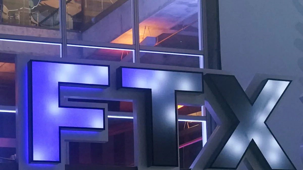 FTX(AP)