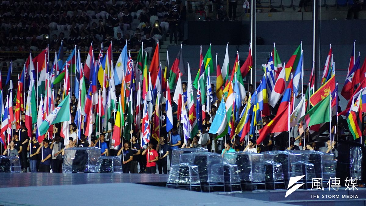 世大運開幕在即,有152國填寫報名意向書,但目前報名期限已過,只有約140國完成報名。圖為世大運開幕測試,各國國旗齊聚一堂。(資料照,盧逸峰攝) 世大運開幕在即,有152國填寫報名意向書,但目前報名期限已過,只有約140國完成報名。圖為世大運開幕測試,各國國旗齊聚一堂。(資料照,盧逸峰攝)