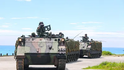 共軍戰力持續增長,敵情威脅近年更從從西部擴展至東部,等同台灣全島都壟罩在戰備壓力下。圖為國軍近年在東部實施灘岸反擊作戰。(取自中華民國陸軍臉書)