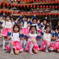 今年的台中國際踩舞嘉年華將有逾70組次全民踩舞團隊參加,創下歷年參與新高- 2025年全民踩舞小小舞者秀出自信。(圖/台中市政府) 今年的台中國際踩舞嘉年華將有逾70組次全民踩舞團隊參加,創下歷年參與新高- 2025年全民踩舞小小舞者秀出自信。(圖/台中市政府)