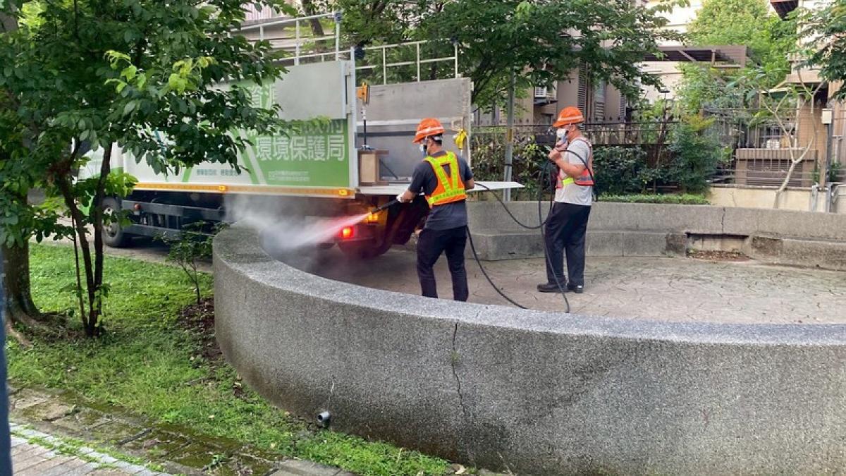 沈伯洋批淹水後沒消毒 北市府駁斥「馬上噴藥有2大問題」:不該誤導大眾