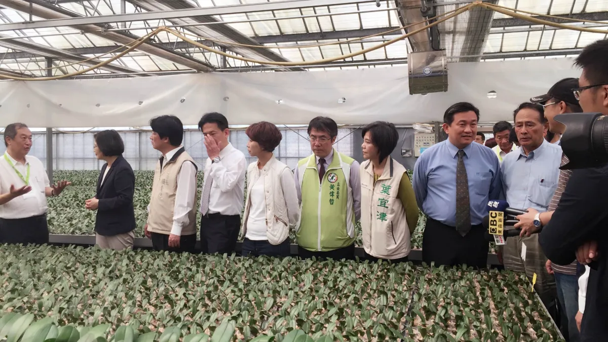 蔡英文南下參訪蘭花生物科技園區 賴清德陪同座談