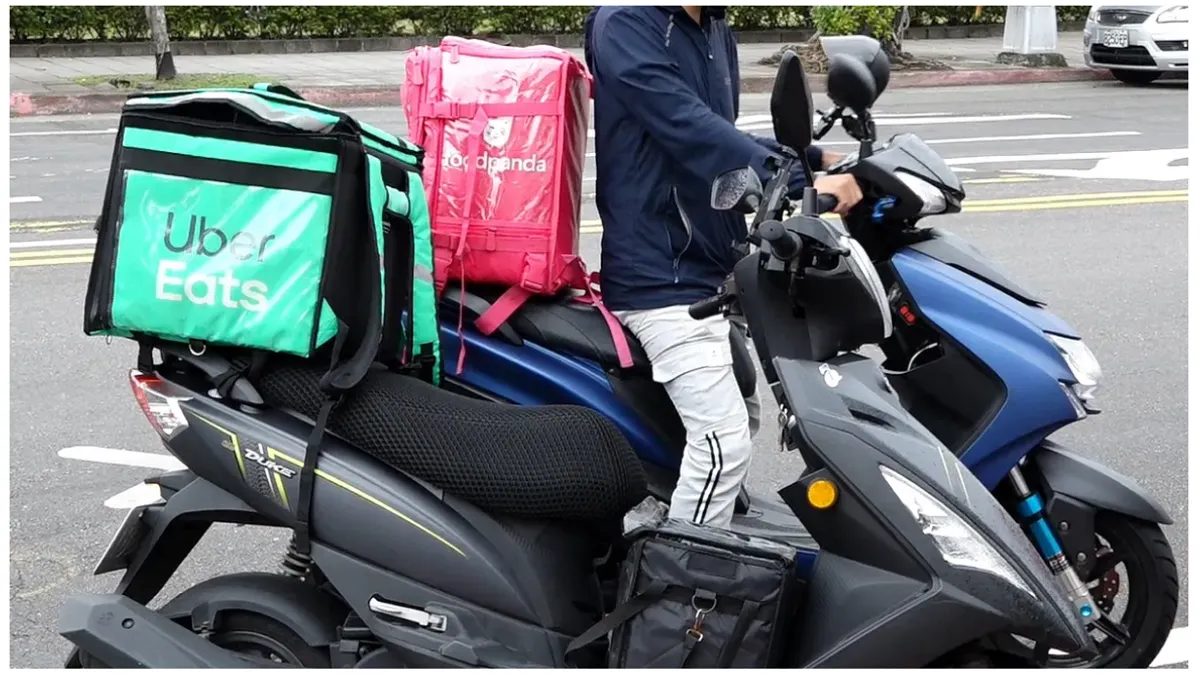 外送費面臨全面調漲,引發網友議論,擔心最終由消費者及店家苦吞。 外送費面臨全面調漲,引發網友議論,擔心最終由消費者及店家苦吞。