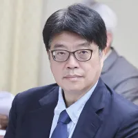 陸委會主委邱垂正表示,中共把台灣民眾視為中國公民,企圖改變台海現狀,塑造「事實統一」。(柯承惠攝) 陸委會主委邱垂正表示,中共把台灣民眾視為中國公民,企圖改變台海現狀,塑造「事實統一」。(柯承惠攝)