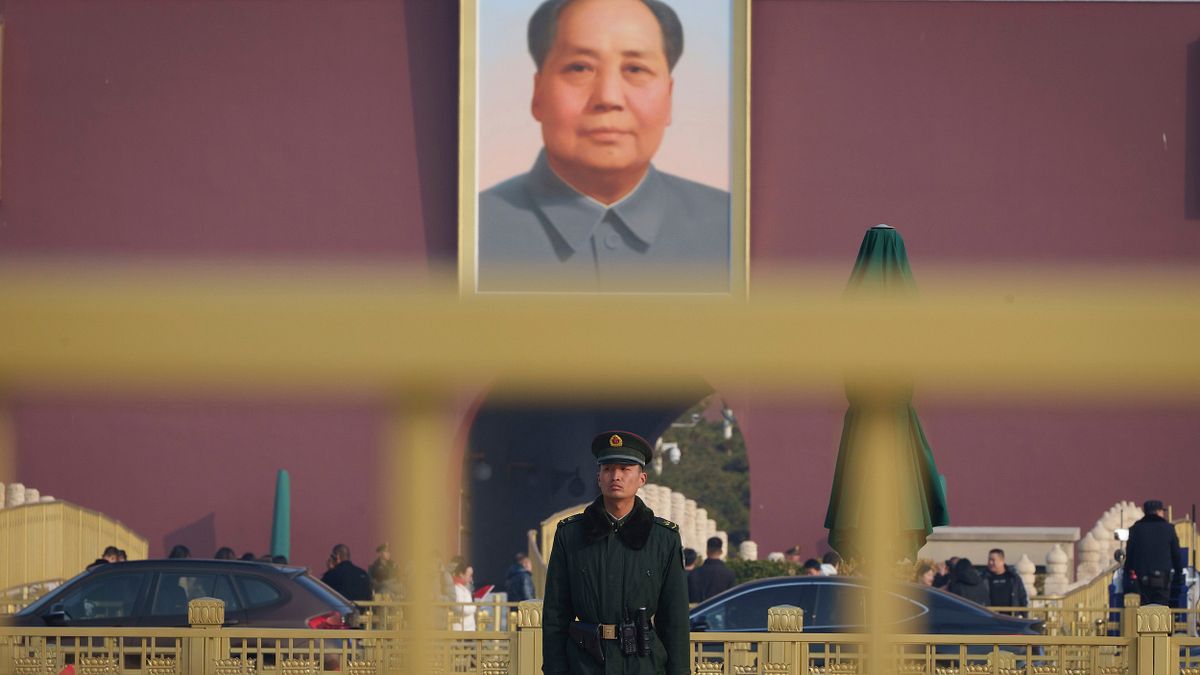 北京觀察》GDP目標跌破5%成新常態?「十五五」規劃草案首度亮相:北京如何靠「新質生產力」在科技冷戰中突圍