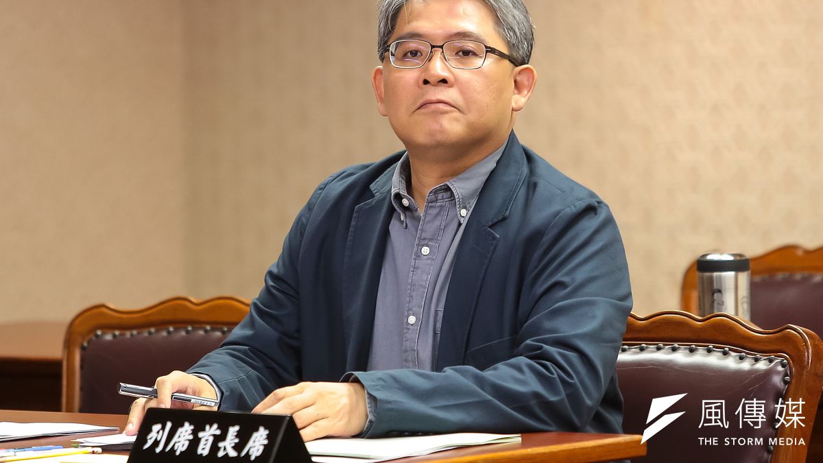 內政部次長花敬群說明都更中心條例。(資料照片,顏麟宇攝) 內政部次長花敬群說明都更中心條例。(資料照片,顏麟宇攝)