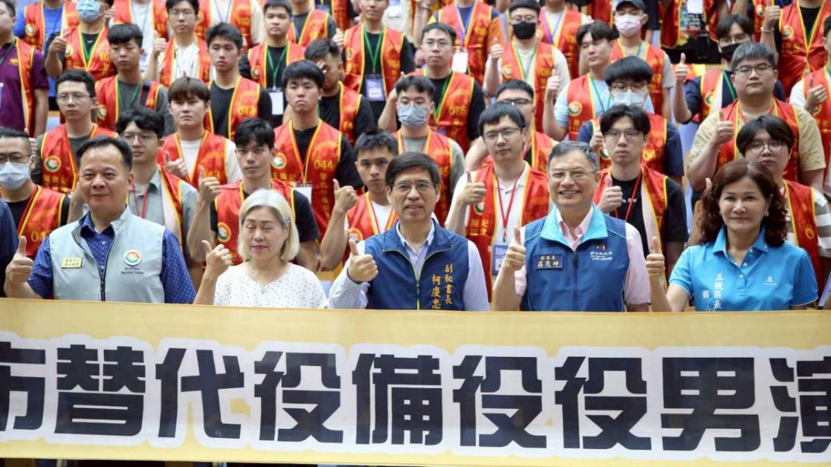 強化城市防災韌性!新北首場備役替代役EMT-1演訓登場 341名役男投入救護訓練