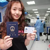 陸委員会の梁文傑氏は、台湾の市民が中国大陸の3種類の証明書(身分証、定住証、パスポート)を所持している場合、その台湾市民権が剥奪されると説明した。(資料写真/中新網) 陸委員会の梁文傑氏は、台湾の市民が中国大陸の3種類の証明書(身分証、定住証、パスポート)を所持している場合、その台湾市民権が剥奪されると説明した。(資料写真/中新網)