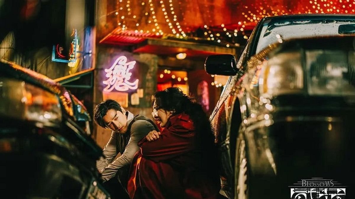 王家衛用絢爛的色彩,塑造出《繁花》中的上海(取自網路) 王家衛用絢爛的色彩,塑造出《繁花》中的上海(取自網路)