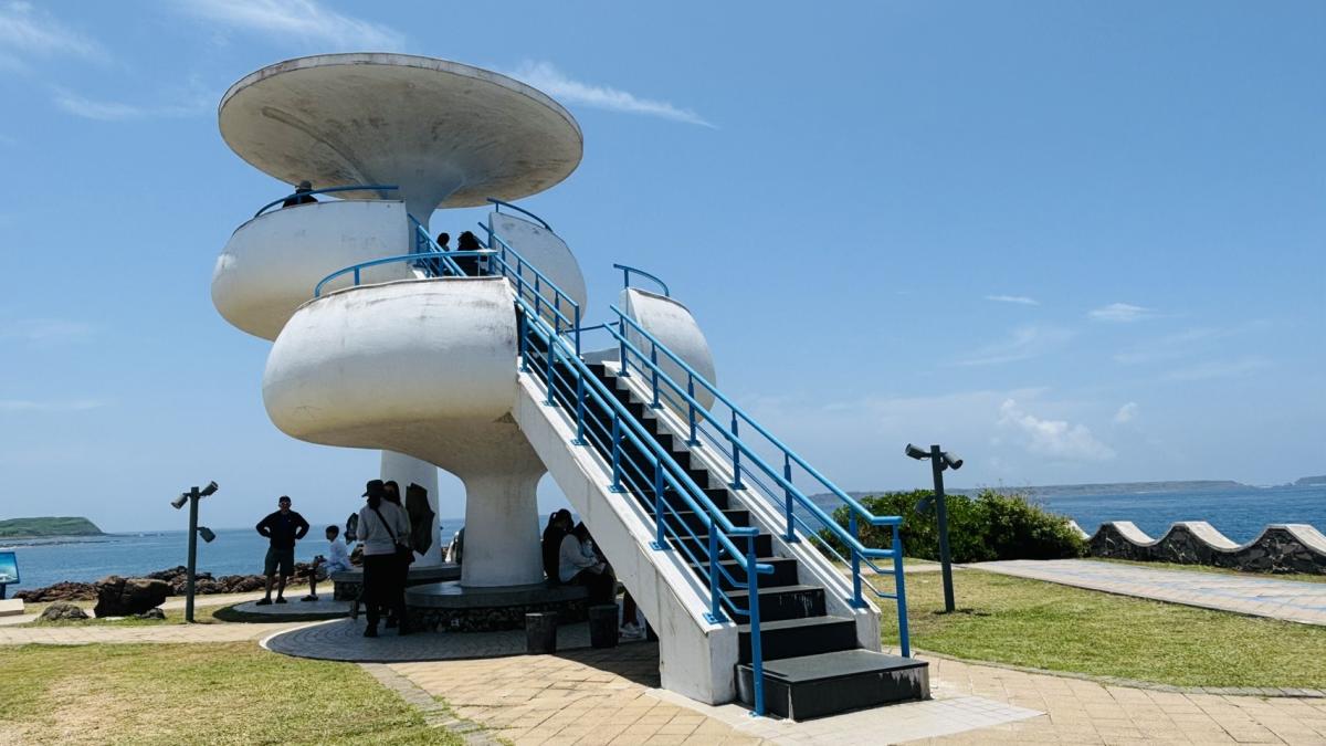 澎湖好行》一路向海玩遍澎湖南岸 搭台灣好行媽宮澎南線追風櫃巨浪、山水白沙與夕照