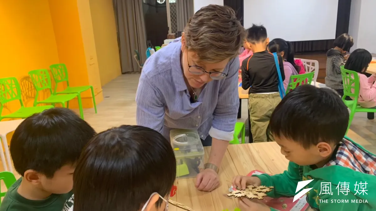 前多數外師不易適應臺灣的職場文化與工作情境,參與所在學校課程設計、與本地教師共同備課的情況,並不理想。(示意圖/高雄市政府教育局提供)