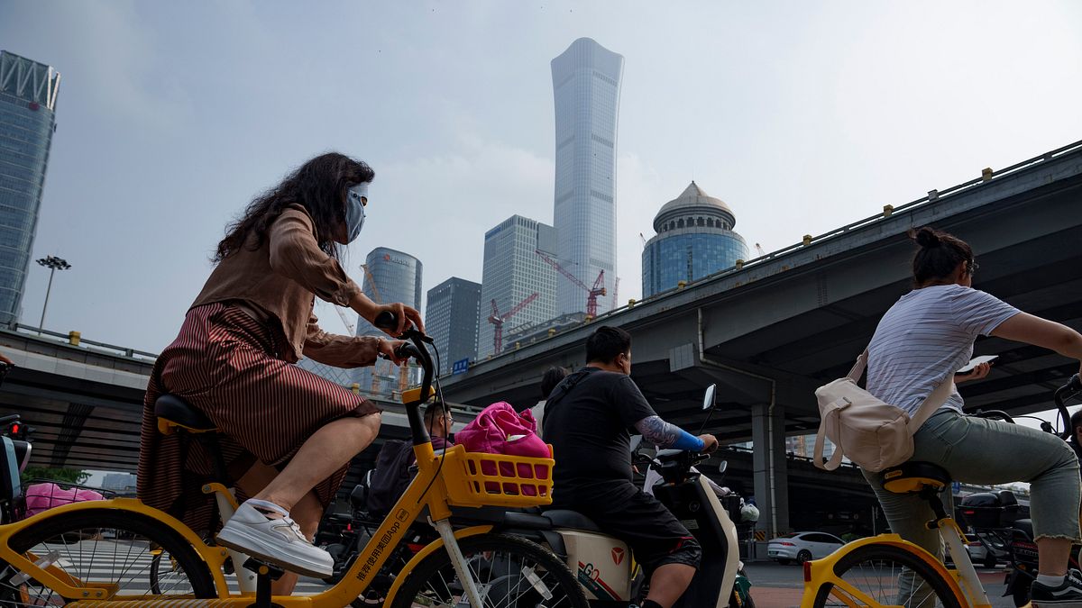 中國科技強到「垃圾不用分類」?DW事實查核:「垃圾不夠燒」熱搜背後的產能過剩與城鄉錯配