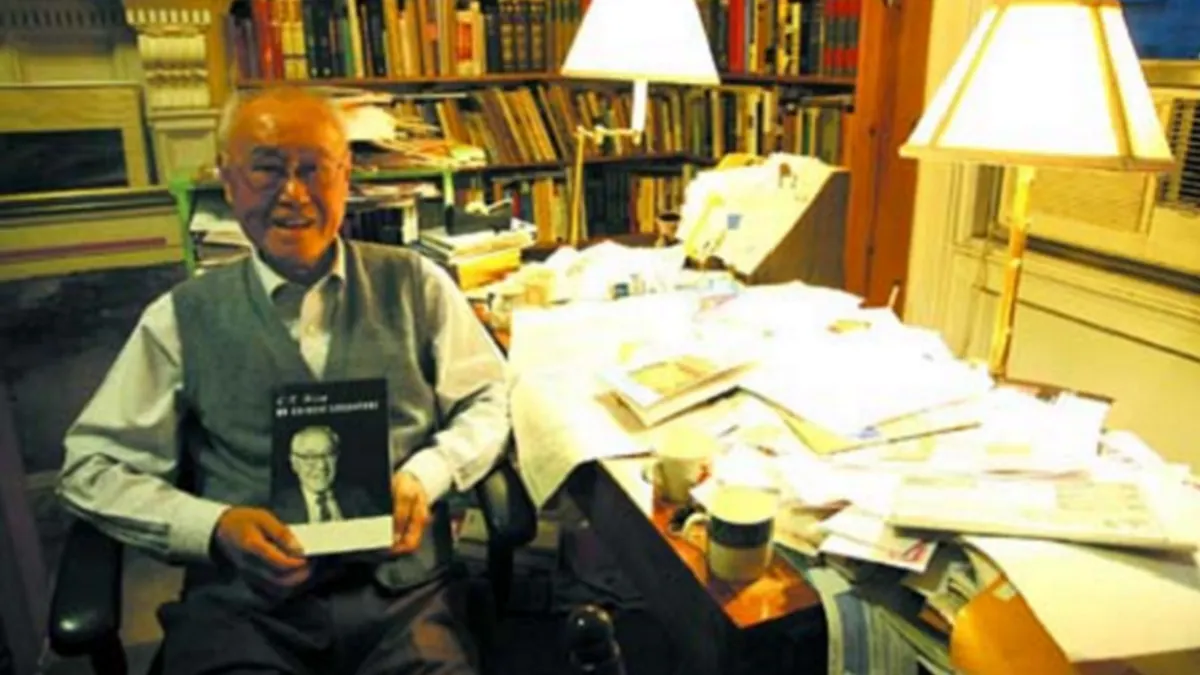 夏志清桃李天下,退休後的新生命是「與書為伴」。(資料照,取自百道網) 夏志清桃李天下,退休後的新生命是「與書為伴」。(資料照,取自百道網)