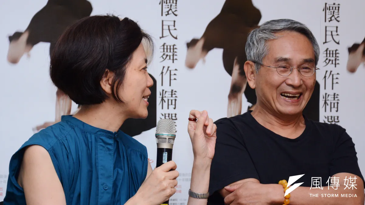 雲門舞集創立45周年,林懷民(中)表示,這次雲門用最好的舞者,最好的舞,來跟觀眾致謝。(龍德成攝)