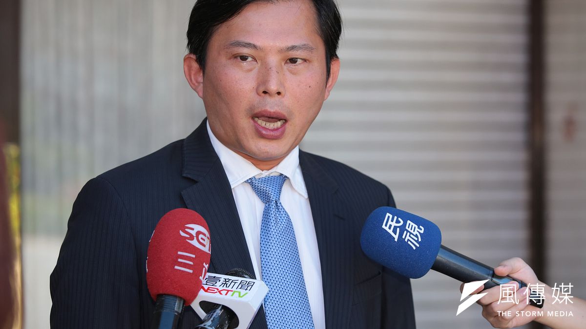 時代力量將於2月1日選出黨主席,已任兩屆「執行黨主席」的黃國昌若有意願仍可望續任黨主席,領導2020年立委選戰。(資料照,顏麟宇攝) 時代力量將於2月1日選出黨主席,已任兩屆「執行黨主席」的黃國昌若有意願仍可望續任黨主席,領導2020年立委選戰。(資料照,顏麟宇攝)