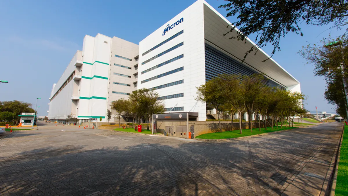 記憶體大廠美光(Micron)9日宣布由徐國晉出任美光企業副總裁暨台灣美光董事長,管理美光在台包括台灣美光記憶體、台灣美光晶圓及台灣美光半導體3家子公司。圖為台灣美光台中廠區外觀 。(資料照,台灣美光提供)