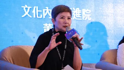 新媒體暨影視音發展協會(NMEA)25日舉辦亞洲新媒體高峰會。影一製作所總經理、《返校》監製李烈(見圖)談到,今年台灣電影扣除《返校》,並沒有破億票房電影。(NMEA提供)