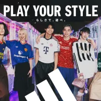 アディダス ジャパンは、名門クラブの最新ユニフォームを日常のファッションとして楽しむ「PLAY YOUR STYLE」キャンペーンを開始し、購入者向けの限定カスタムイベントを展開する。(写真/アディダス ジャパン広報事務局提供) アディダス ジャパンは、名門クラブの最新ユニフォームを日常のファッションとして楽しむ「PLAY YOUR STYLE」キャンペーンを開始し、購入者向けの限定カスタムイベントを展開する。(写真/アディダス ジャパン広報事務局提供)