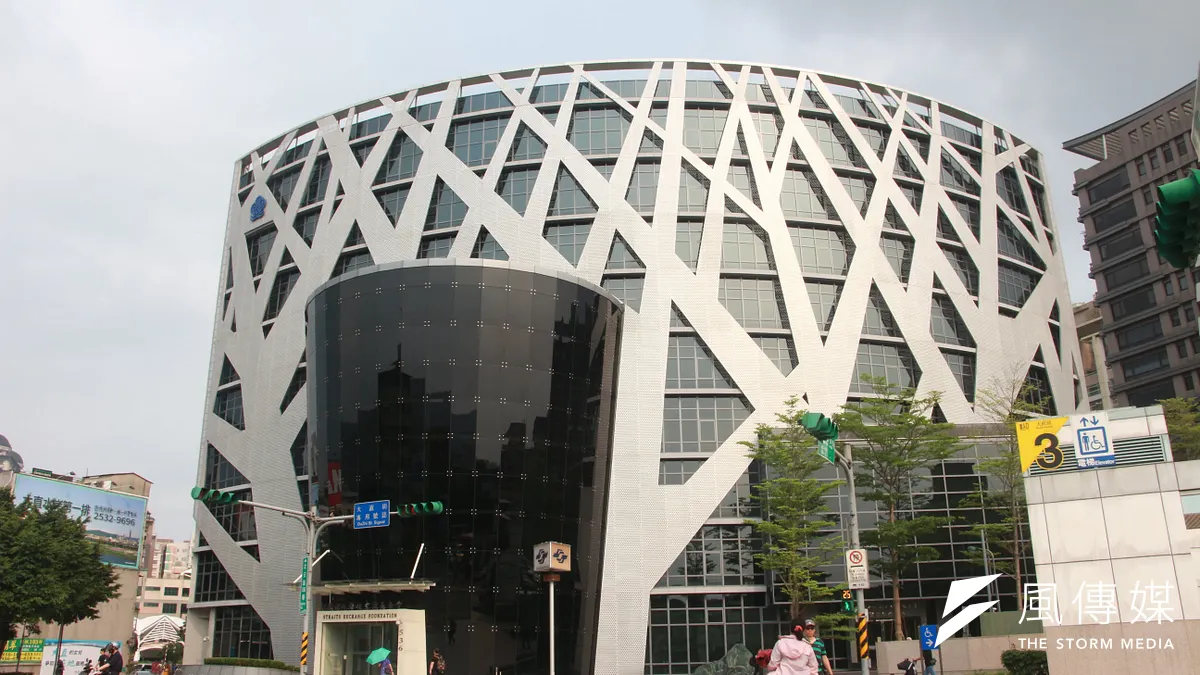 海基會明(2025)年度預算暴增約7500萬元,增幅達48%,立委質疑,海基會只剩文書功能、對岸「已讀不回」的情況下,浪費人民的納稅錢。(陳韡誌攝)