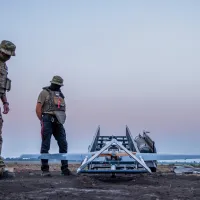 烏克蘭軍人發射長程攻擊無人機。(資料照,美聯社) 烏克蘭軍人發射長程攻擊無人機。(資料照,美聯社)