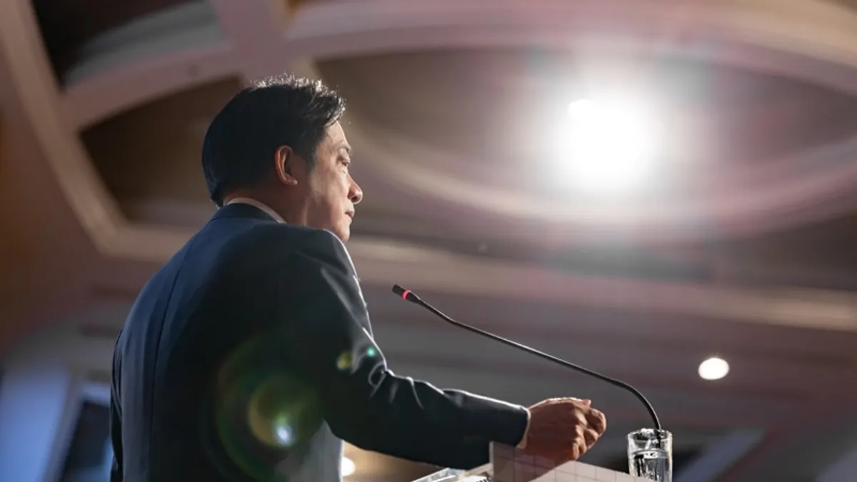 賴清德総統が「団結国家第二講」を発表。中華民國派と台湾派の8割の民意を用いて、選挙と罷免によって「雑質を除去する」と述べた。(賴清德フェイスブックより) 賴清德総統が「団結国家第二講」を発表。中華民國派と台湾派の8割の民意を用いて、選挙と罷免によって「雑質を除去する」と述べた。(賴清德フェイスブックより)