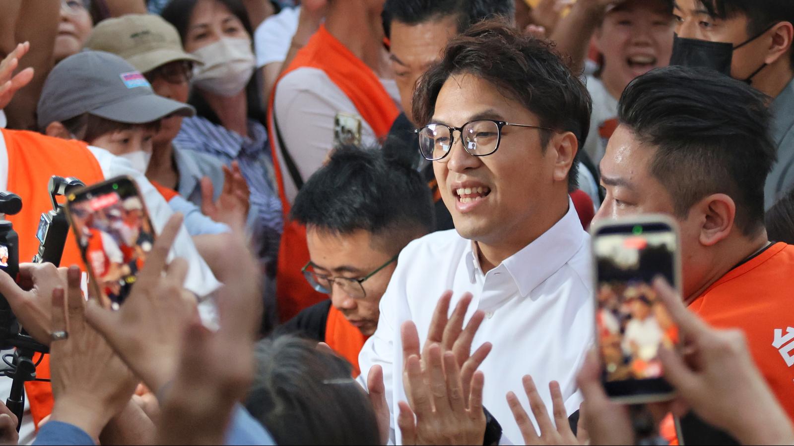 北京為什麼出重手制裁?「沈伯洋父親在幫中國創造外匯」!梁文傑否認「賺紅錢」,批中共一條龍式攻擊