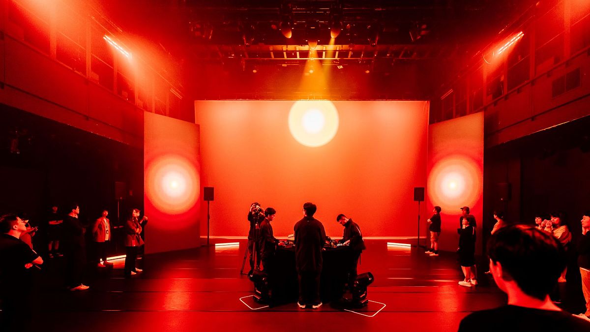 2024 NTT Arts NOVA 新藝計畫 吳秉聖╳邱俊霖╳劉承杰《感覺的邊界》劇照。(圖/臺中國家歌劇院) 2024 NTT Arts NOVA 新藝計畫 吳秉聖╳邱俊霖╳劉承杰《感覺的邊界》劇照。(圖/臺中國家歌劇院)