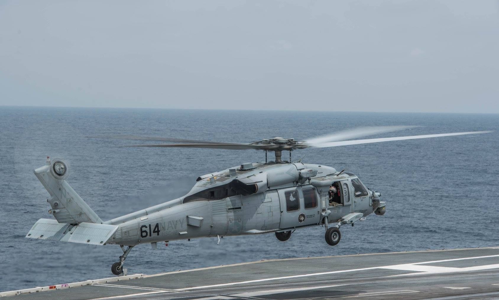 美國海軍雷根號（USS Ronald Reagan）航空母艦的「海鷹」（MH-60R Seahawk）特種直昇機（雷根號臉書）