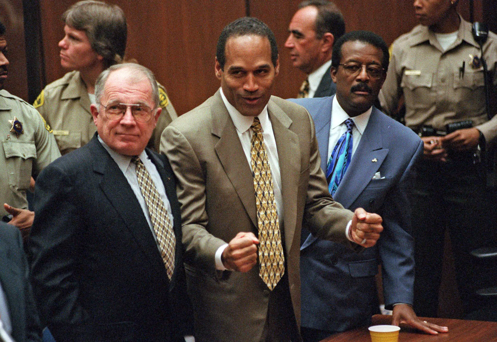 辛普森（O.J. Simpson）殺妻案大審，1995年10月3日宣判（AP）
