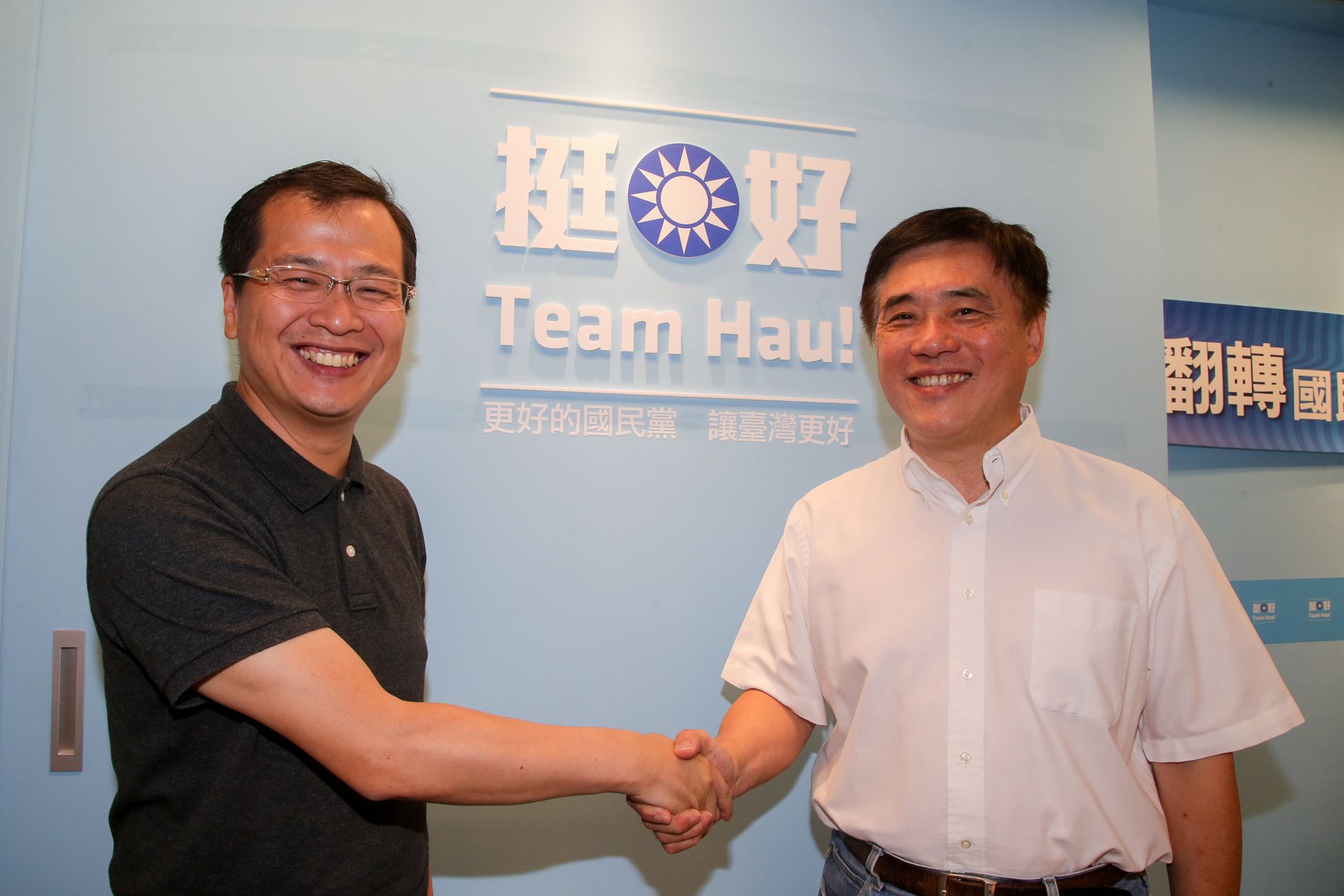 20170809-小強滿天下，羅智強全球後援會視訊直播成立會，前台北市長郝龍斌致詞相挺。（陳明仁攝）