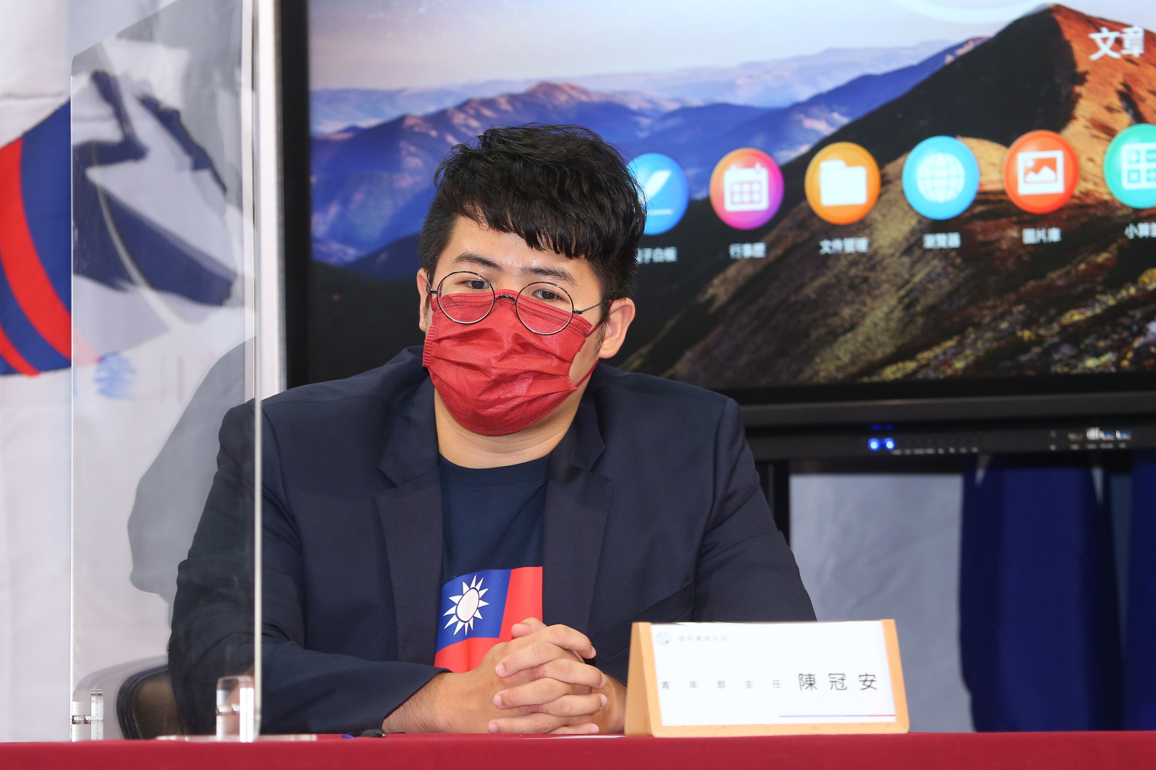 20210804-國民黨青年部主任陳冠安4日舉辦【戰鬥藍集結！網紅青年營】發布記者會。（顏麟宇攝）
