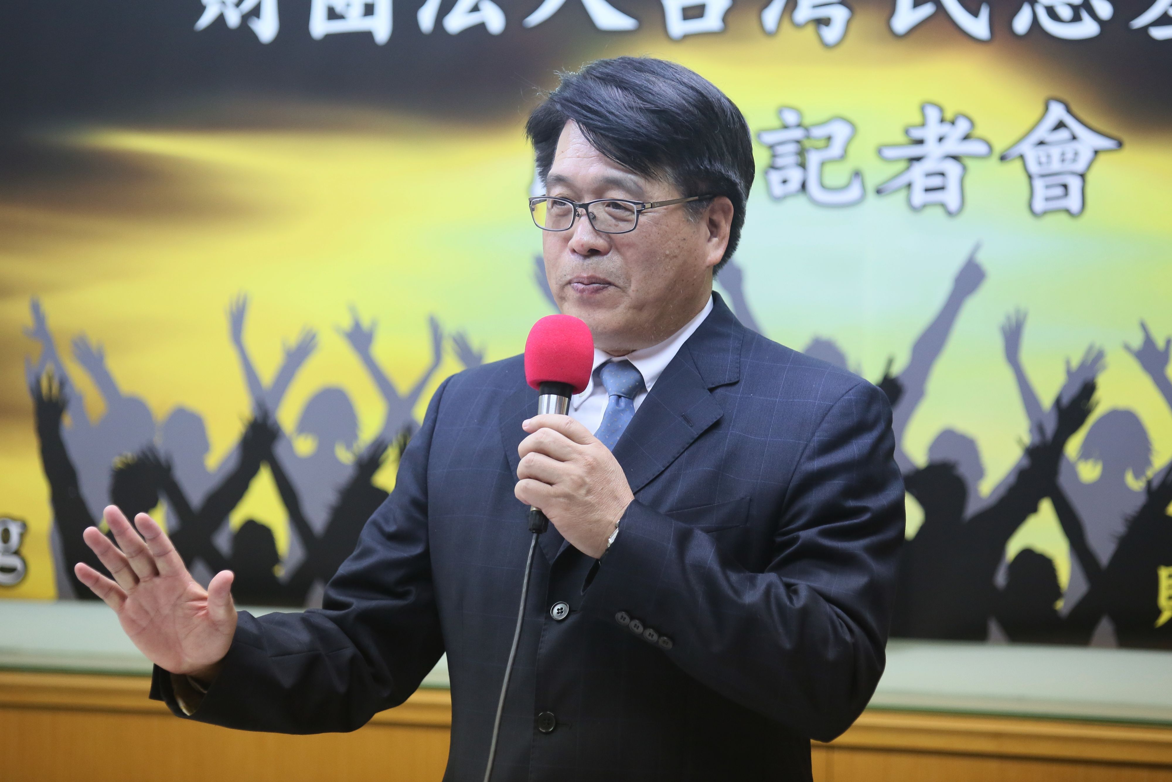 20220816-台灣民意基金會16日舉行「裴洛西訪台、中國軍演與台灣民意」民調發表會， 台灣民意基金會董事長游盈隆出席。（柯承惠攝）