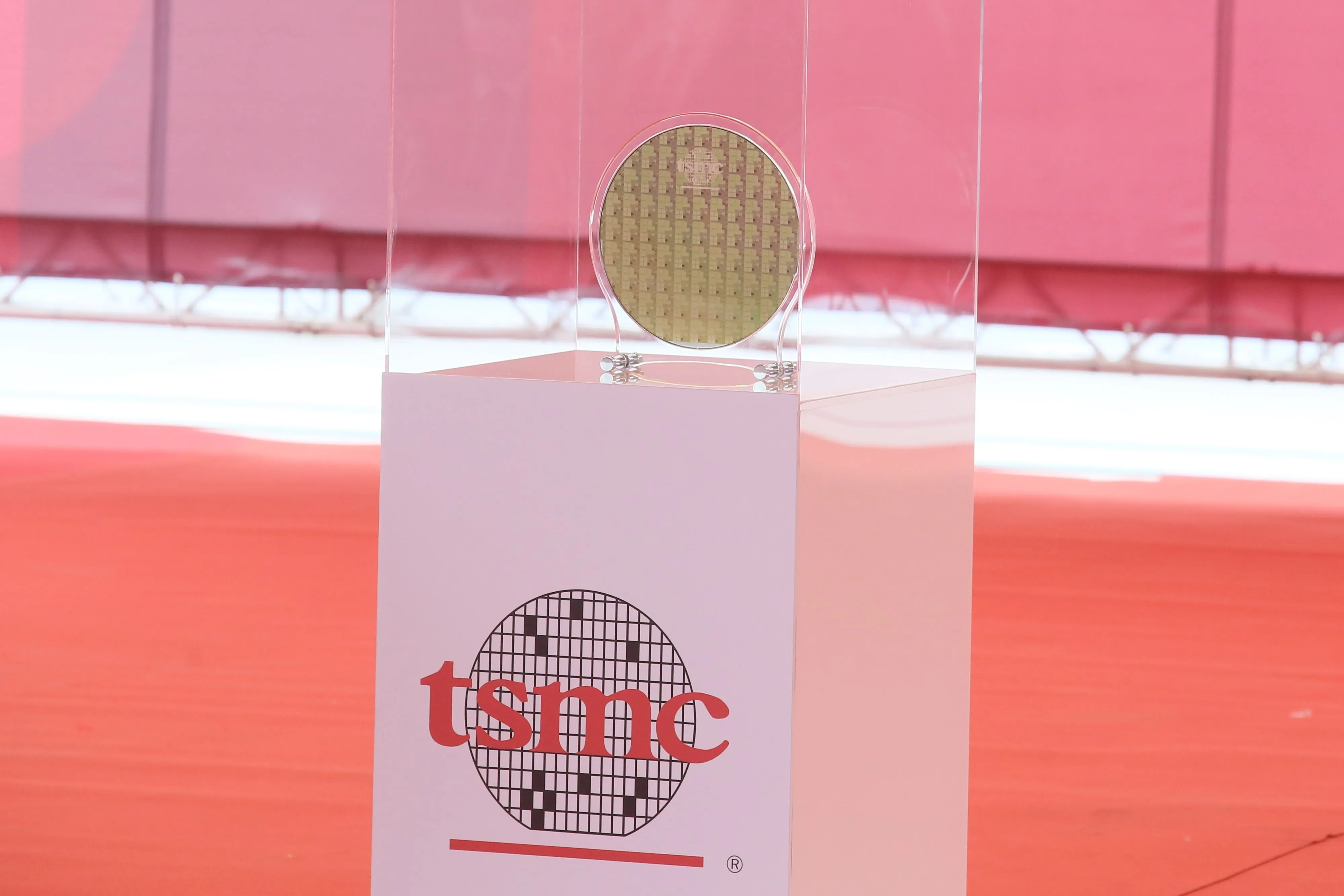 20221229-台積電29日、台南科晶園18施設新建工程式典で3ナノ量産拡張式典を開催、3ナノ製程チップ。