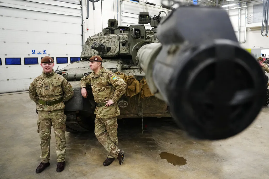 英軍的挑戰者2型戰車。（美聯社）