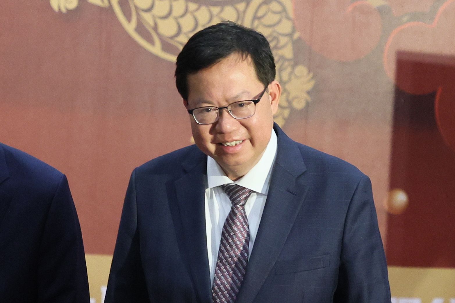 行政院副院長鄭文燦19日出席「2024電器空調影音3C電腦年終購物節開幕典禮」。（柯承惠攝）
