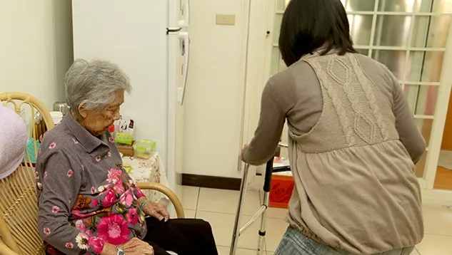 國民黨立委江惠貞等推動長照法，讓外勞納入長照體系。 （吳逸驊攝）