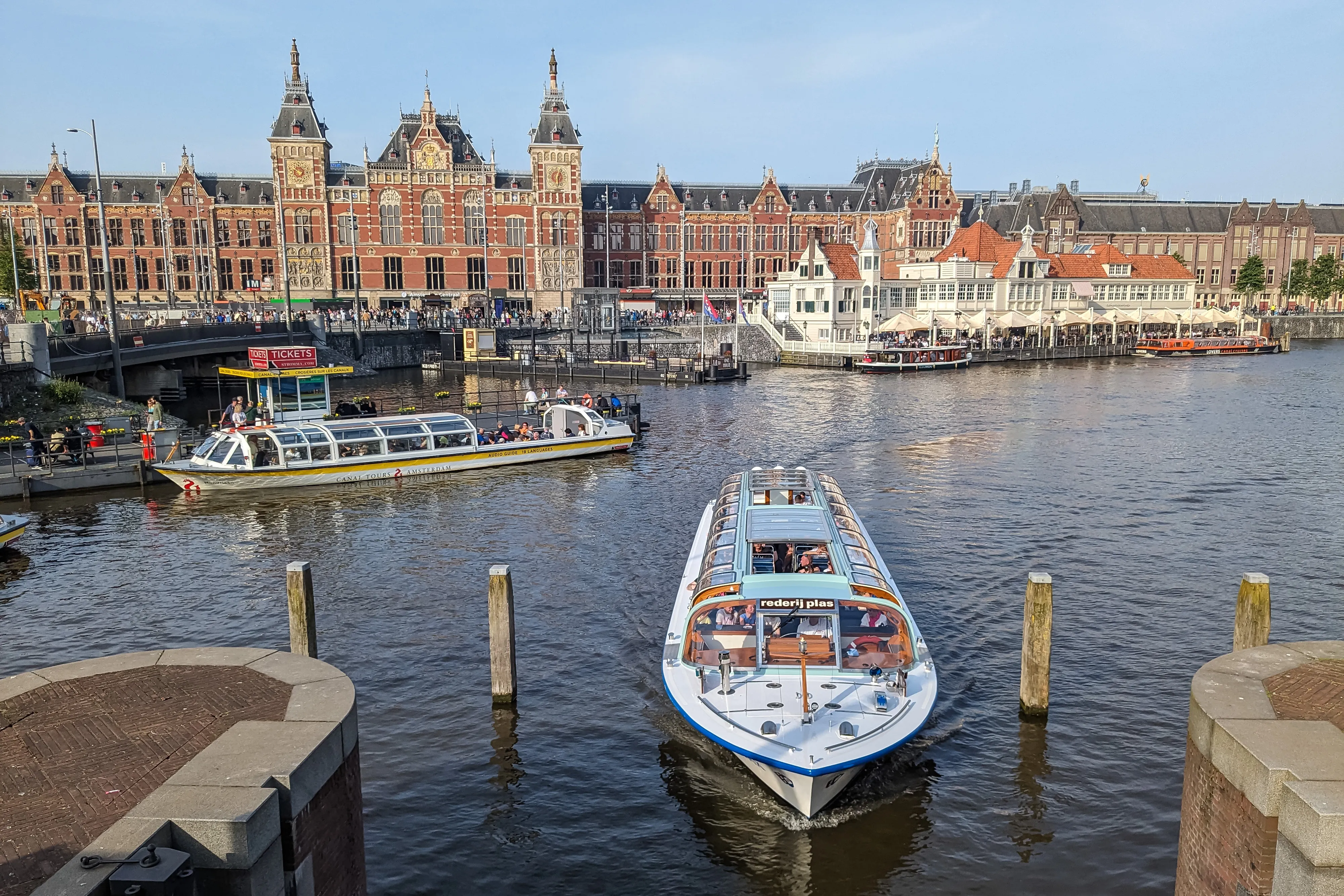 20240501-荷蘭專題，阿姆斯特丹，阿姆斯特丹中央車站。（顏麟宇攝）