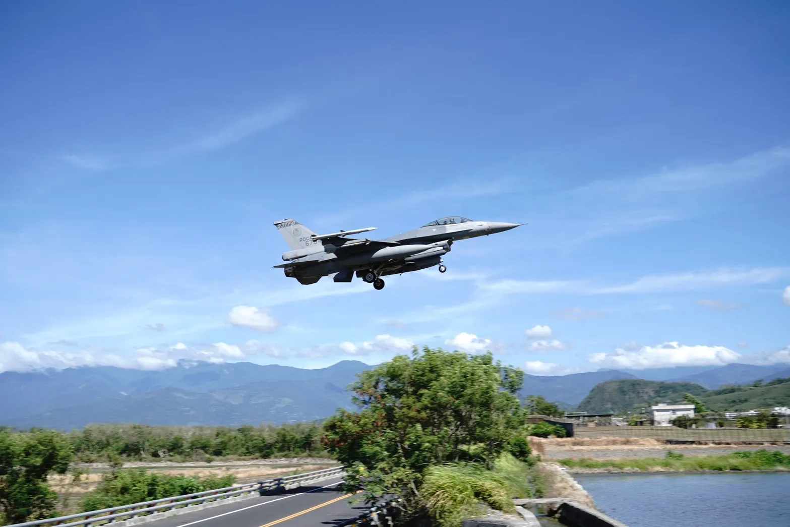 Eastern Taiwan has long been treated by the armed forces as a strategic buffer zone, with western-based fighters transferred to Jiasian and Zhihang air bases for force preservation. Pictured: F-16V redeployment to Zhihang Air Base, Taitung.
