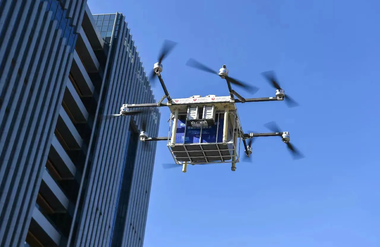 2024年，「低空經濟」做為中國戰略性新興產業的代表，正以驚人的速度蓬勃發展，也是觀察中國經濟發展的重要指標之一。（新華社）