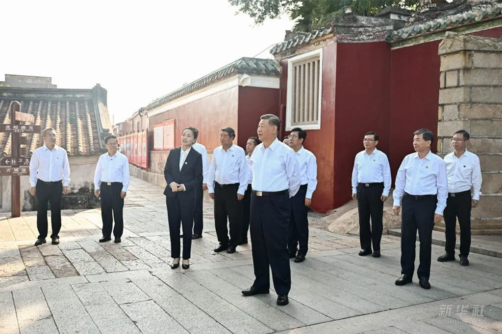 中共「聯合利劍-2024B」軍演10月14日甫結束，中國國家主席習近平即赴福建考察，強調要促進兩岸文化交流，增進台灣同胞的民族認同、文化認同、國家認同。（新華社）