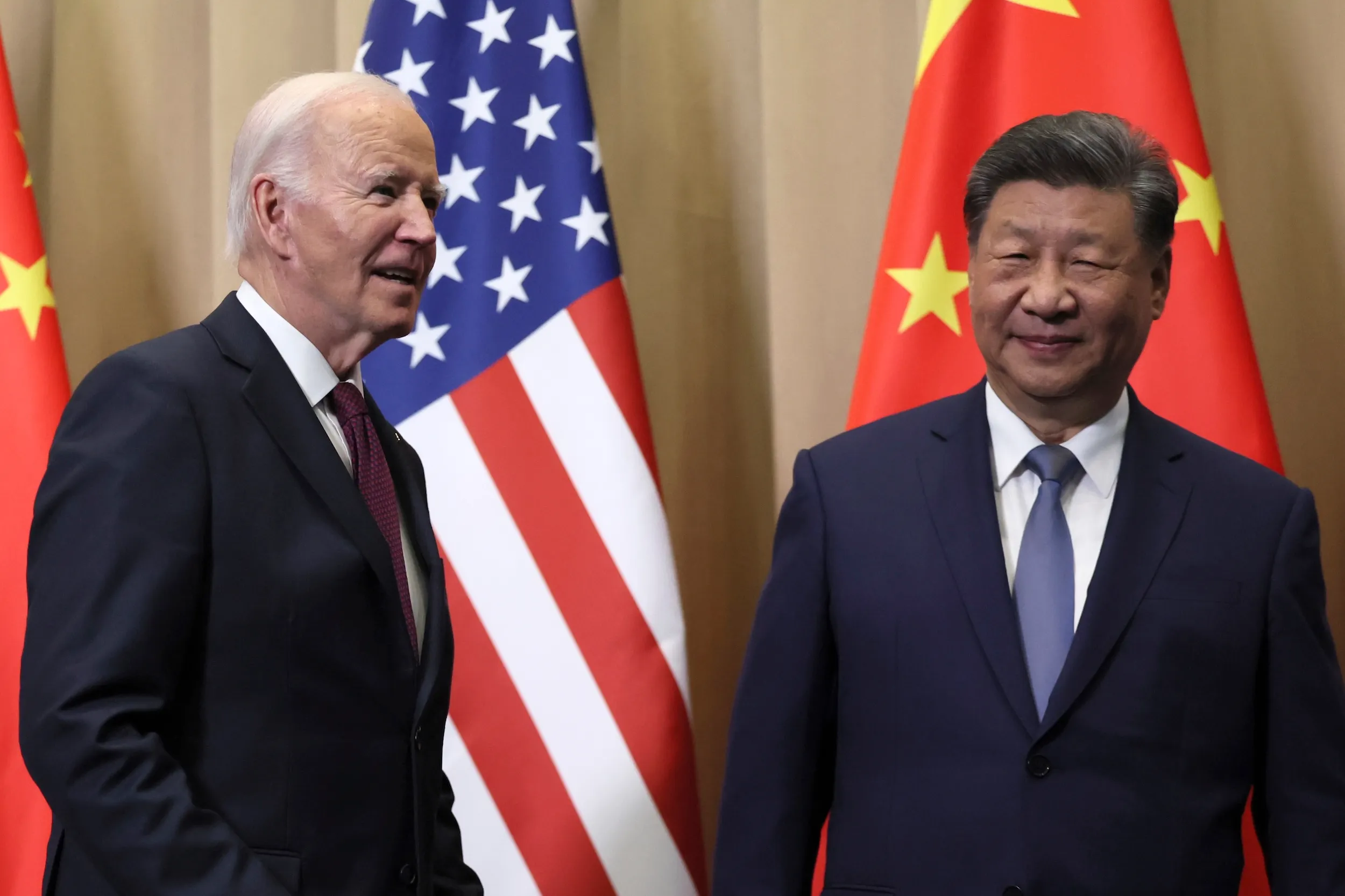 2024年11月16日，中国国家主席習近平与美国总统拜登在秘鲁会晤。（美联社）