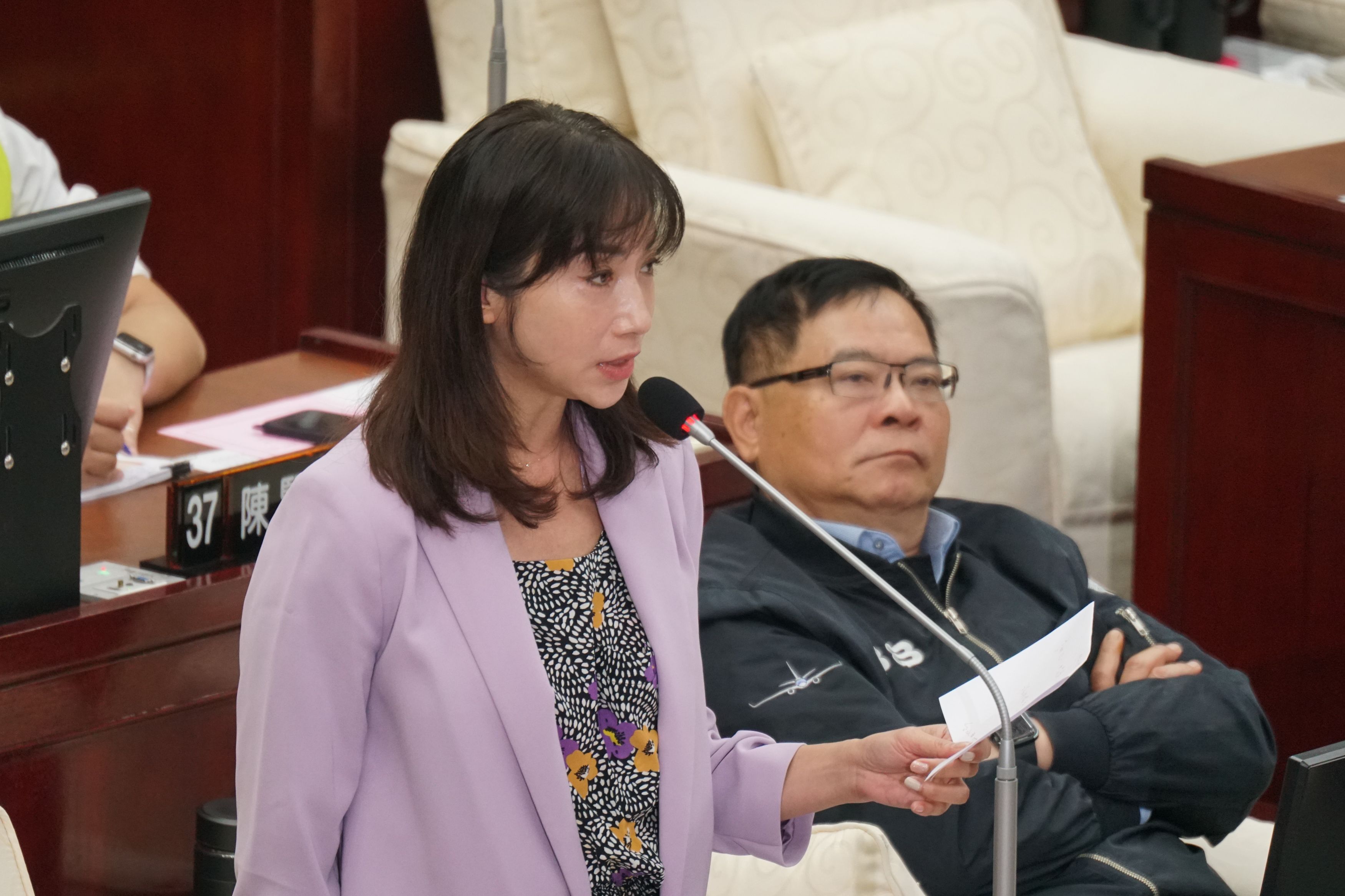 20241126-台北市議員許淑華於議場質詢。（蔡親傑攝）
