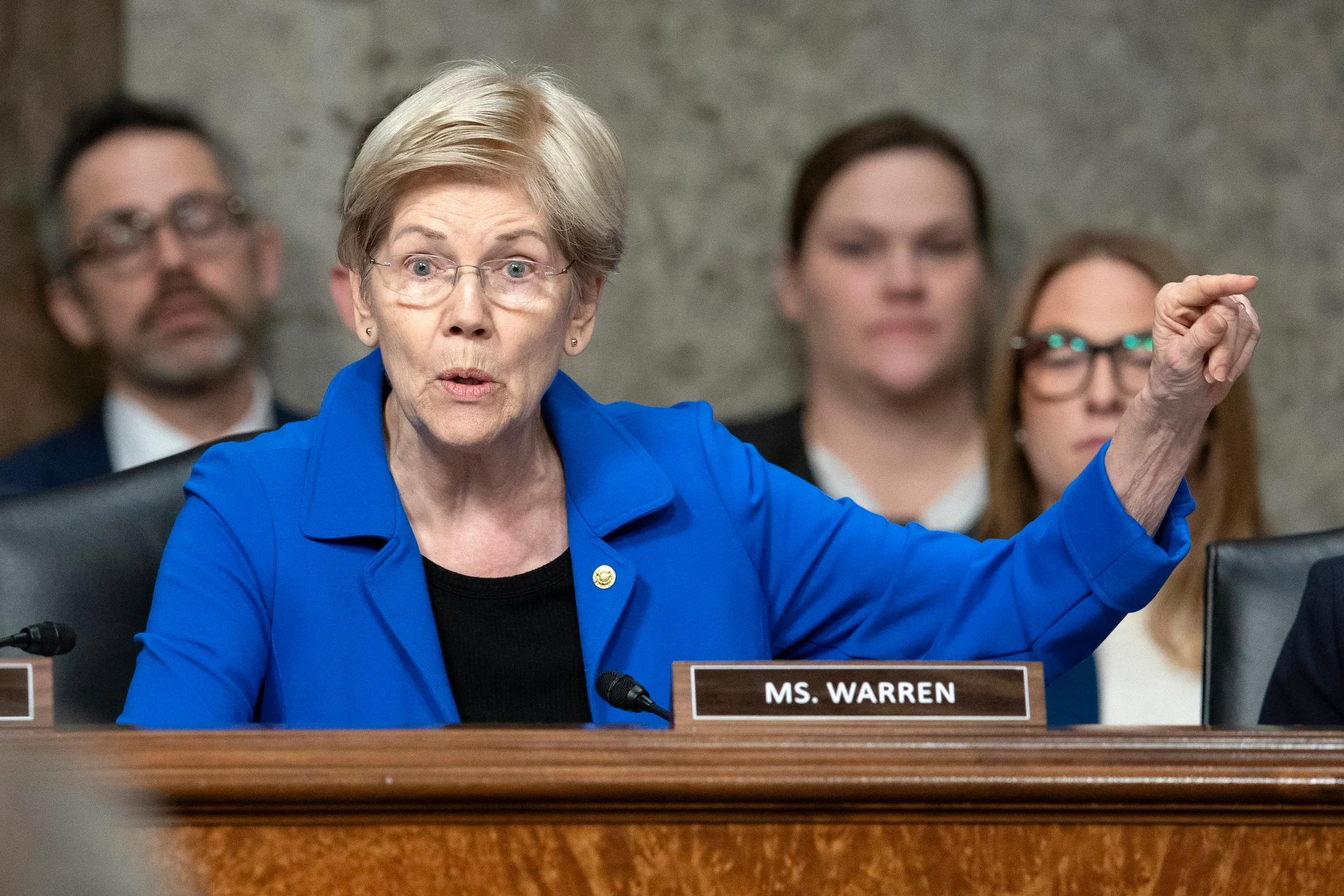 2025年1月29日，民主黨參議員華倫出席川普內閣的人事聽證會。（美聯社）