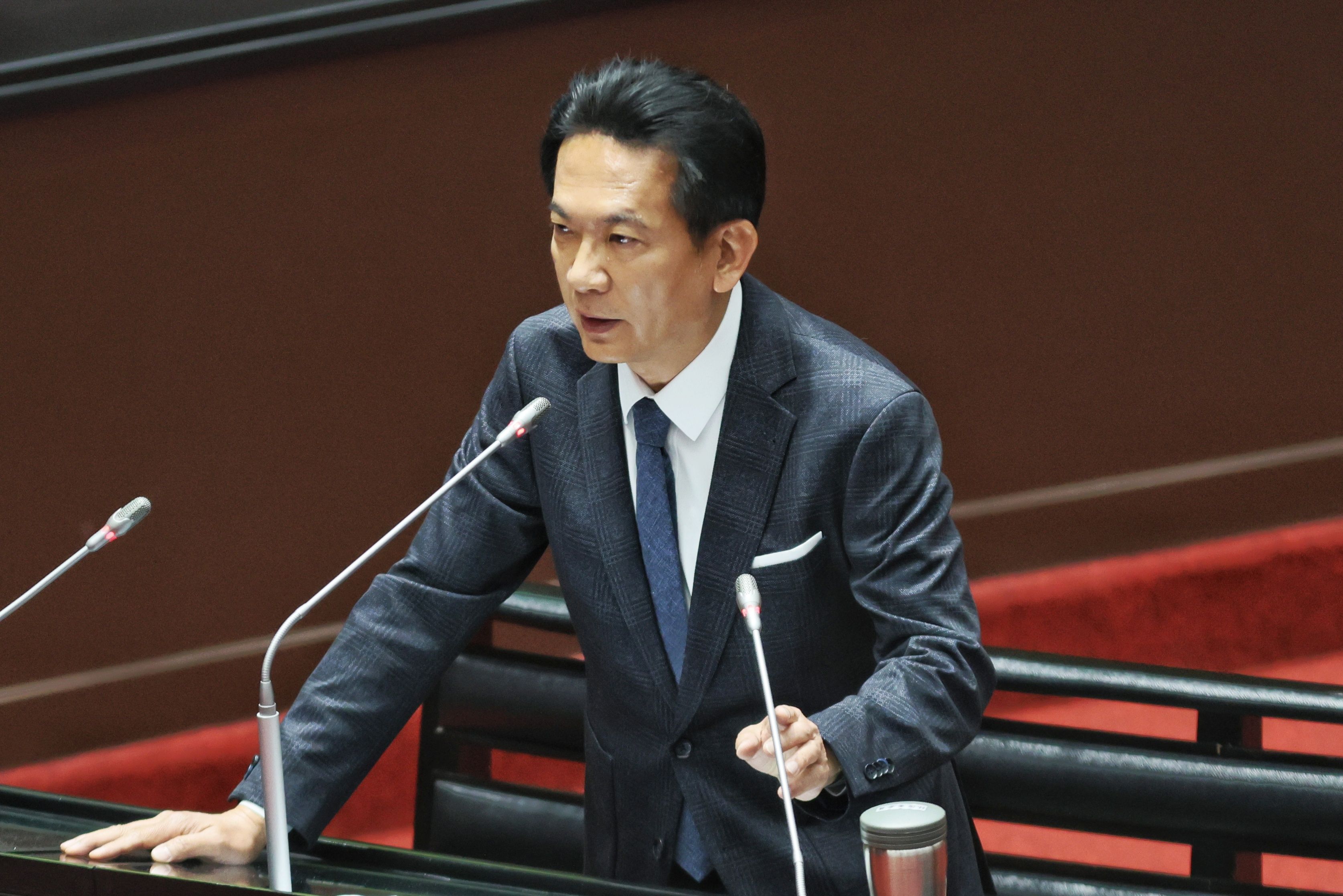 20250312-立委林俊憲12日在立法院質詢。（柯承惠攝）