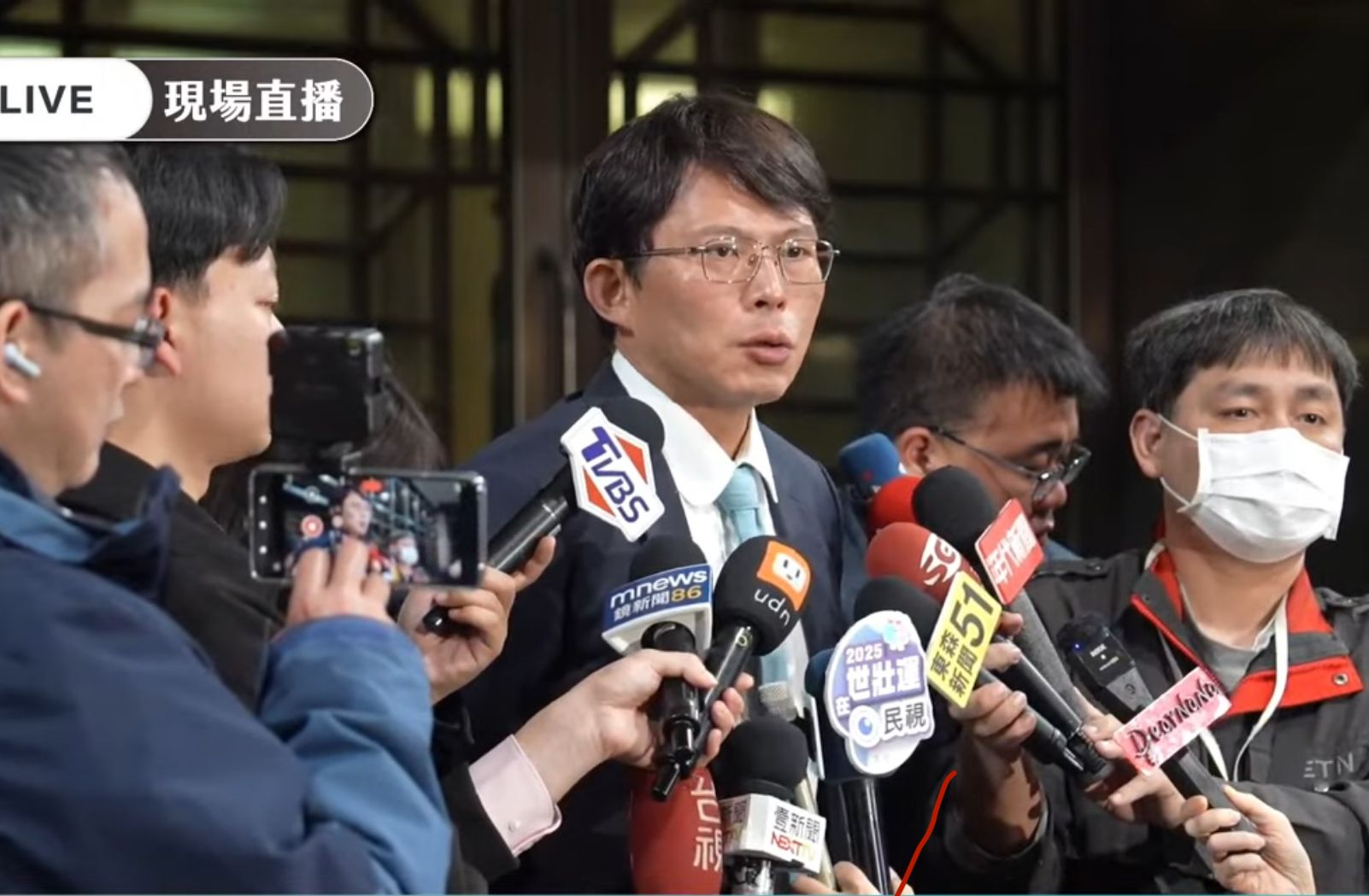 北院審理京華城案，民眾黨主席黃國昌20日現身旁聽。（取自民眾之聲）