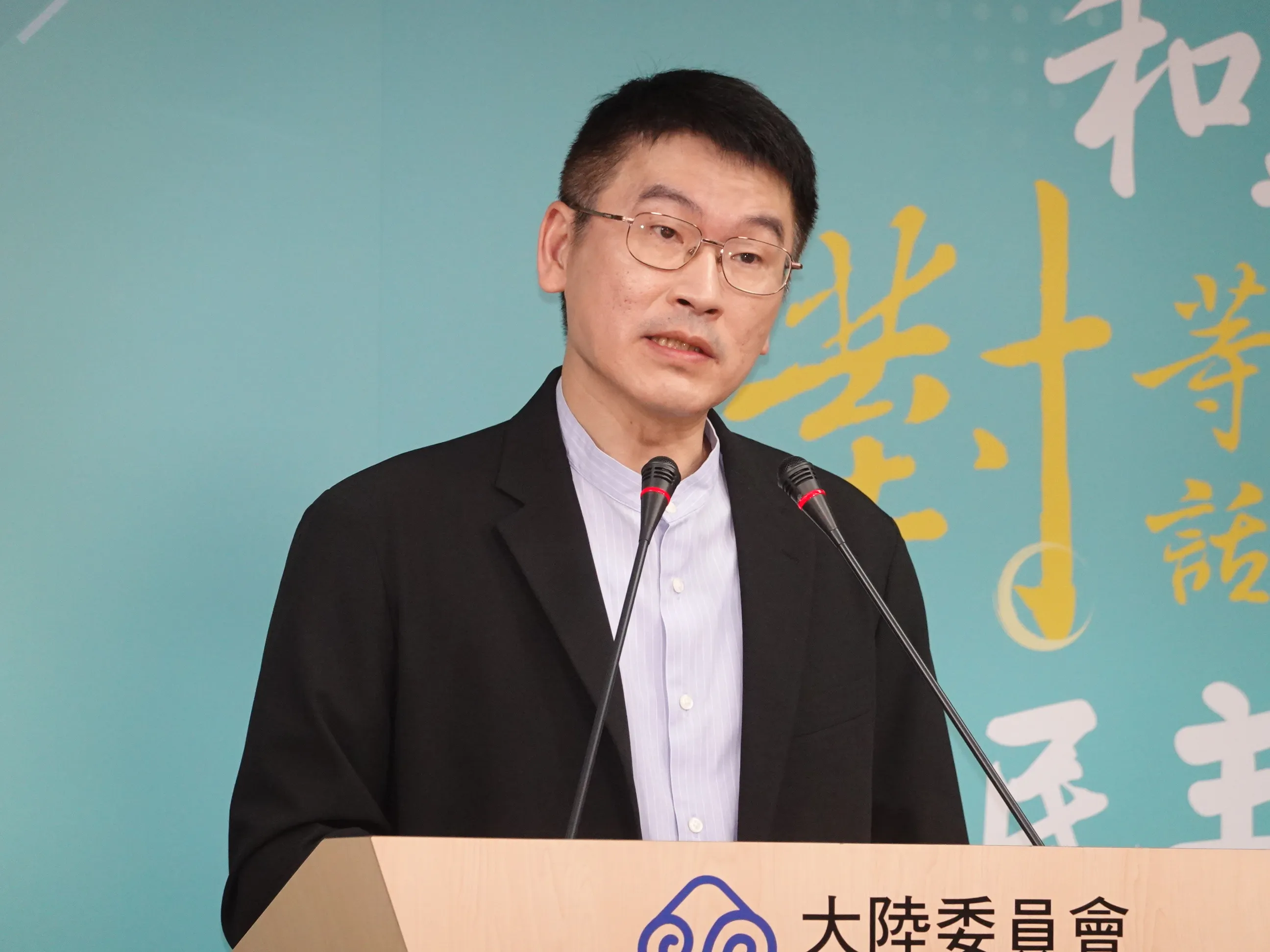 陸委會副主委梁文傑5月15日主持例行記者會。（楊騰凱攝）